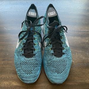 Nike Flyknit Racer Size 11